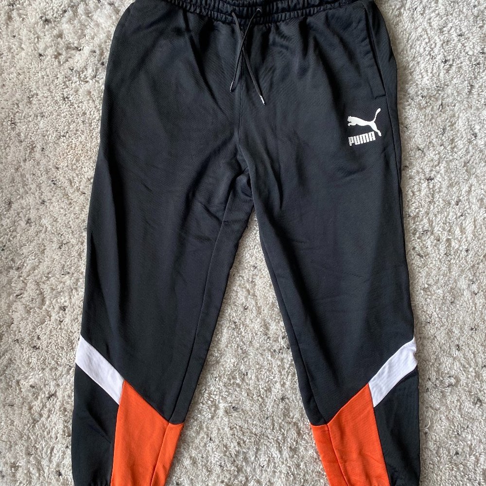 MENS PUMA TRACK PANTS!
